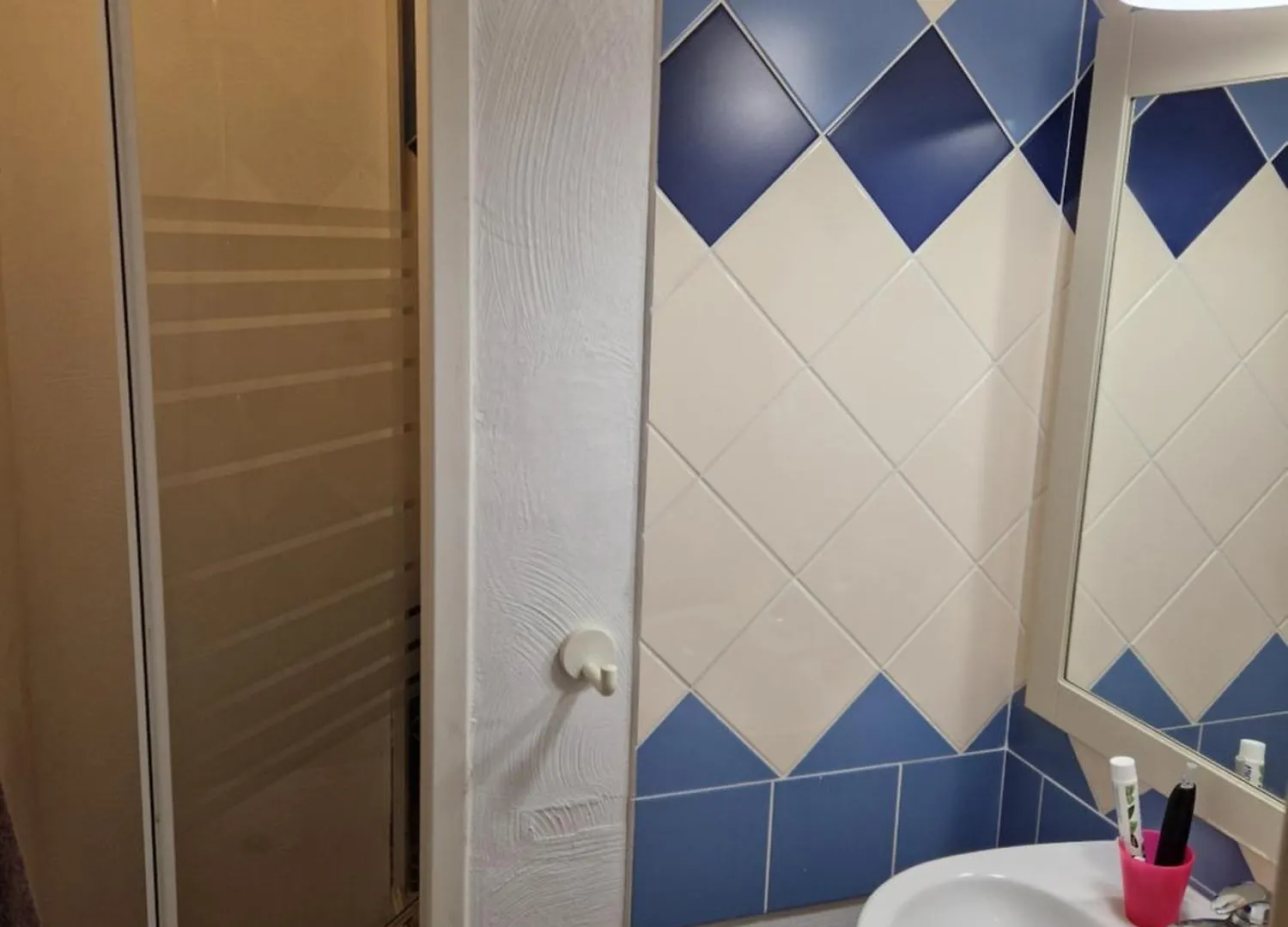 Appartement Grand T3 - Terrasse les pieds dans l'eau - Climatisation à Saint-Raphaël France